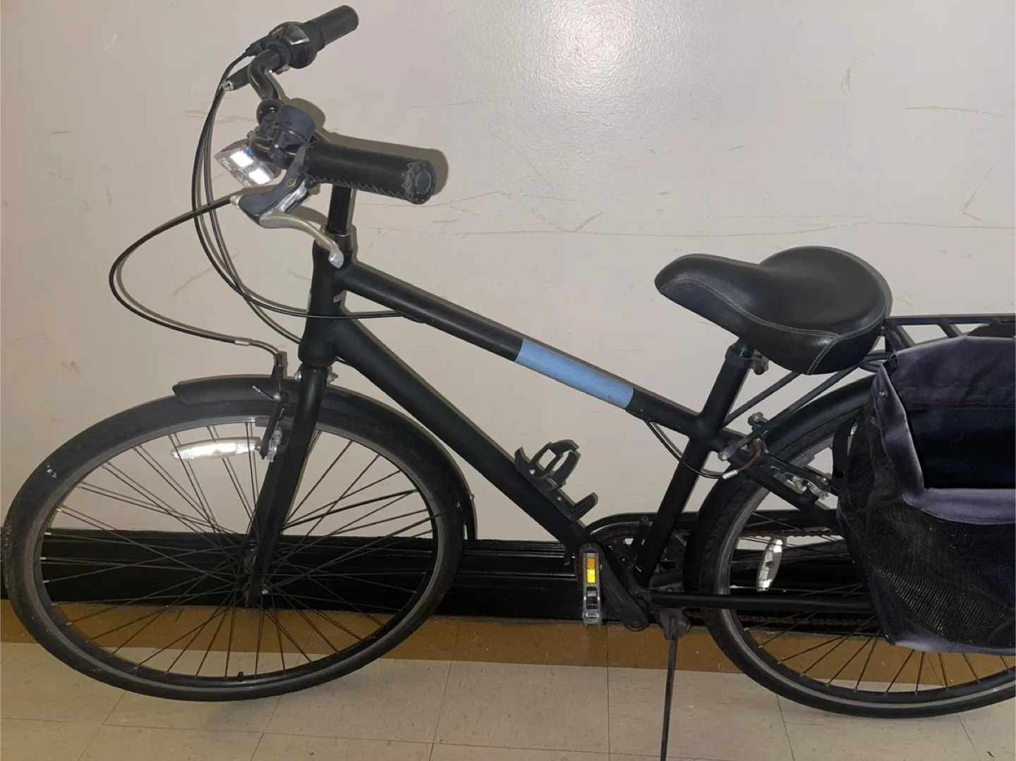 26" 7 Speed Steel Frame Retro Commute Bike image indicator(2)