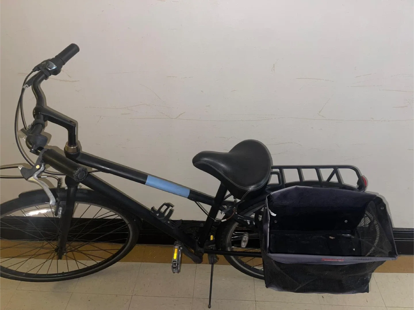 26" 7 Speed Steel Frame Retro Commute Bike image indicator(6)