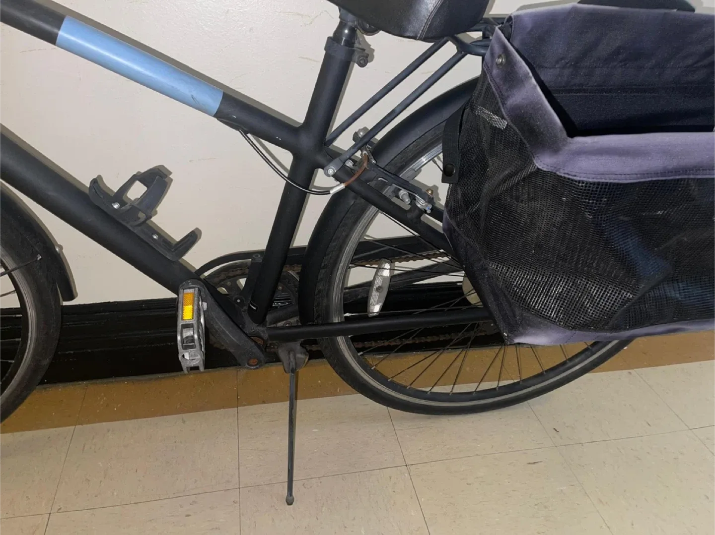 26" 7 Speed Steel Frame Retro Commute Bike image indicator(7)