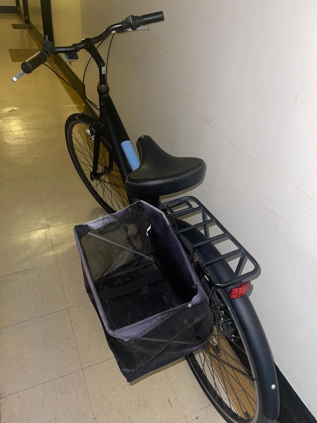 26" 7 Speed Steel Frame Retro Commute Bike image indicator(8)