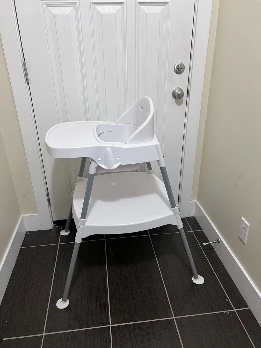 Evenflo 4-in-1 Eat & Grow Convertible High Chair