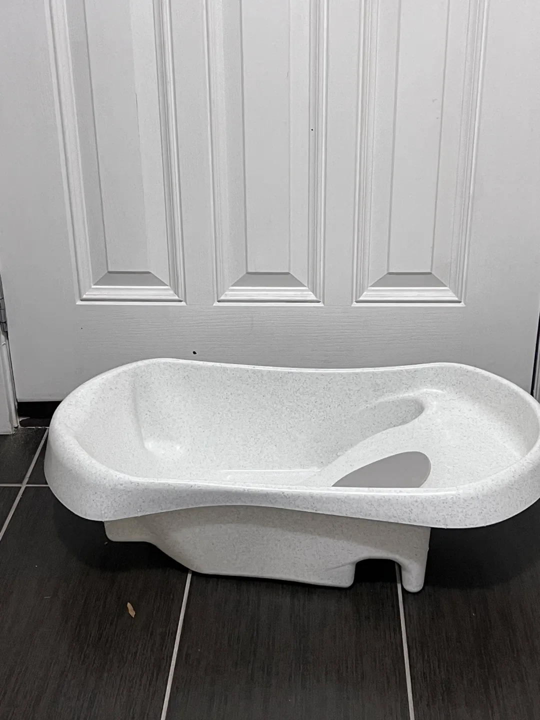 Skip Hop Moby Baby Bathtub