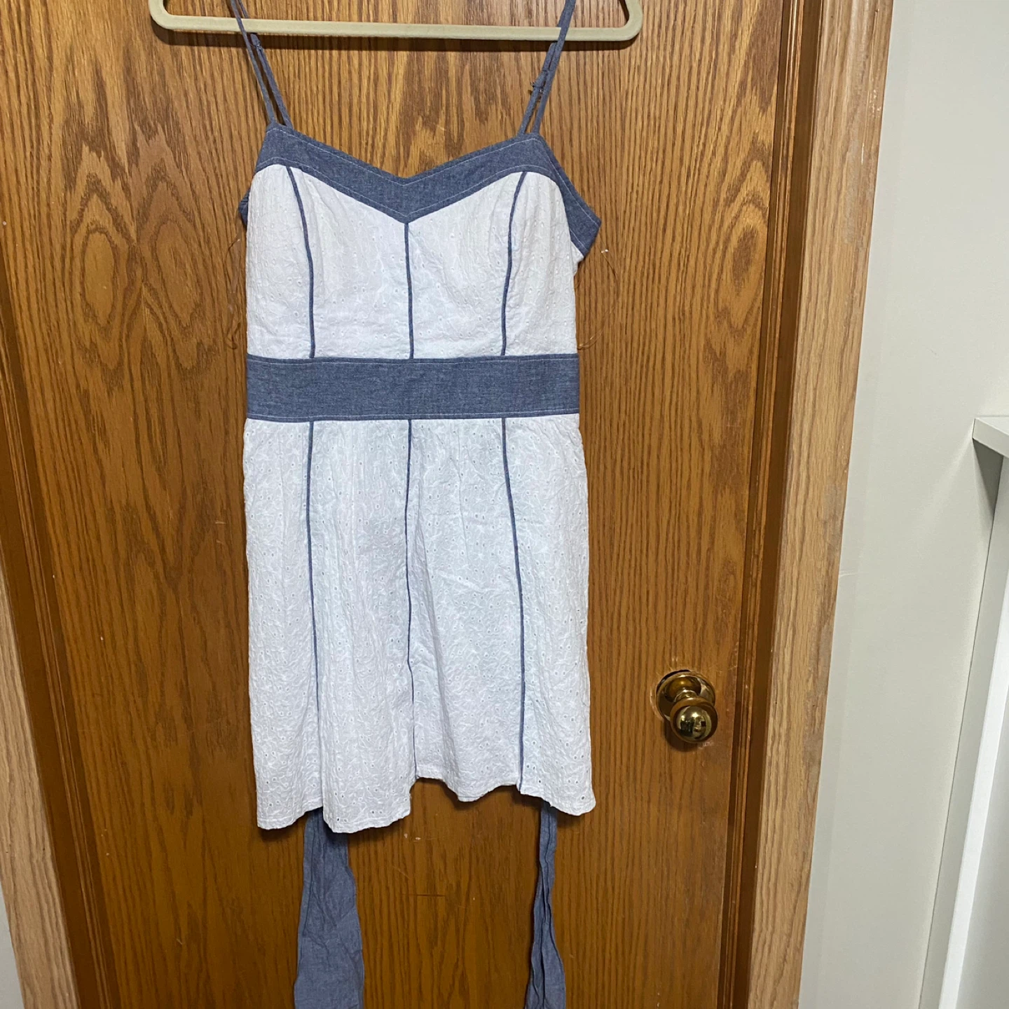 White and baby blue eyelet dress - photo 3