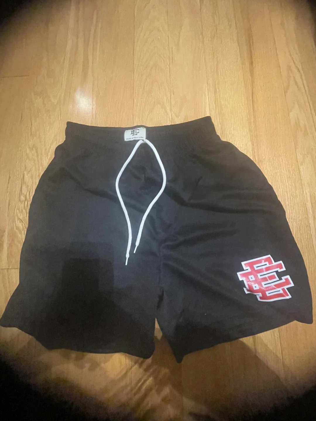 1:1 Eric Emanuel shorts image indicator(2)