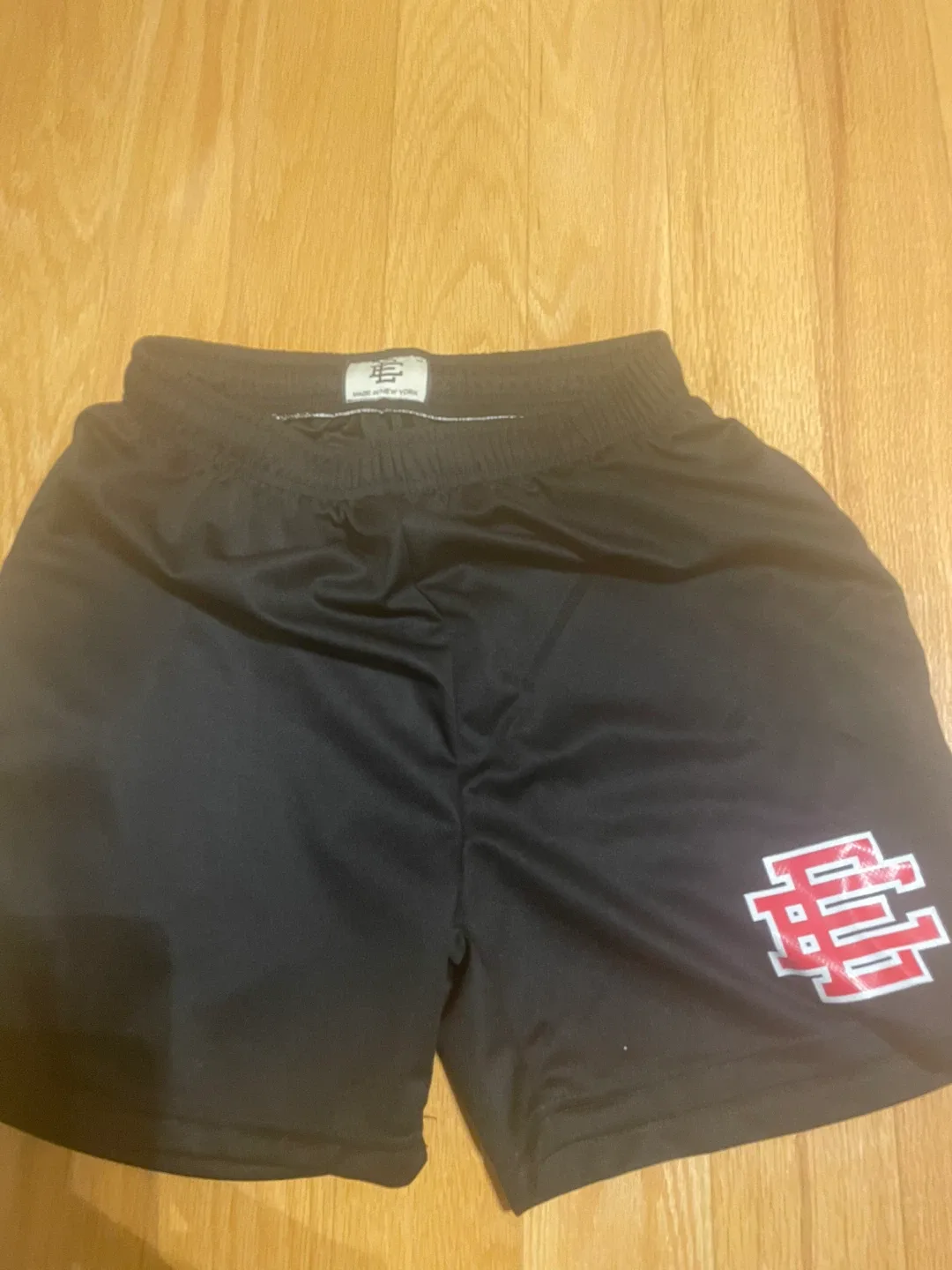 1:1 Eric Emanuel shorts image indicator(3)