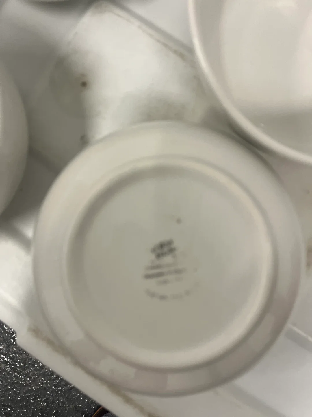 4 White Porcelain Bowls image indicator(4)