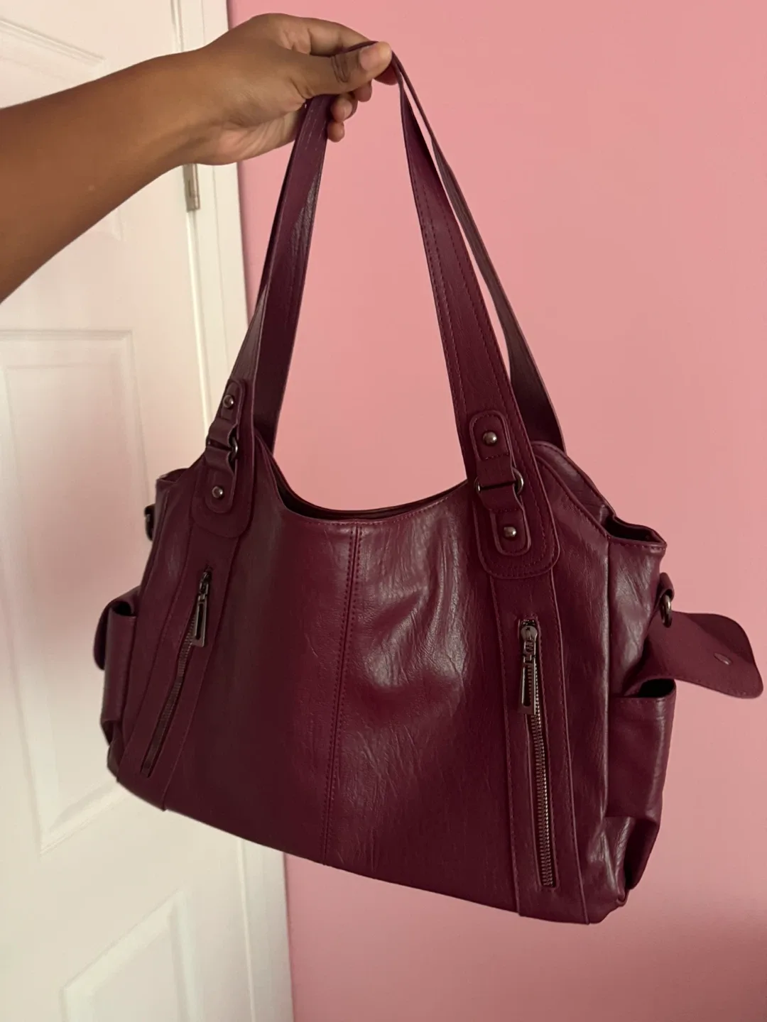 Shop Noirvere Everyday City Tote Bag image indicator(2)