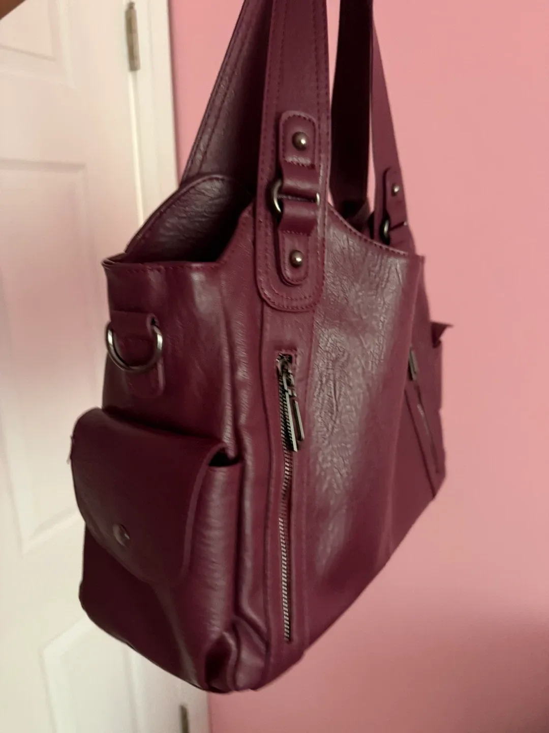 Shop Noirvere Everyday City Tote Bag image indicator(3)