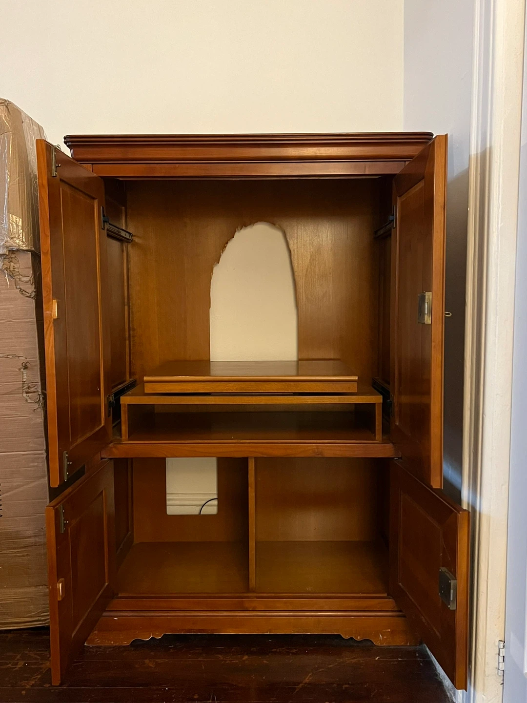 FREE – Solid Wood Italian Cabinet - photo 2