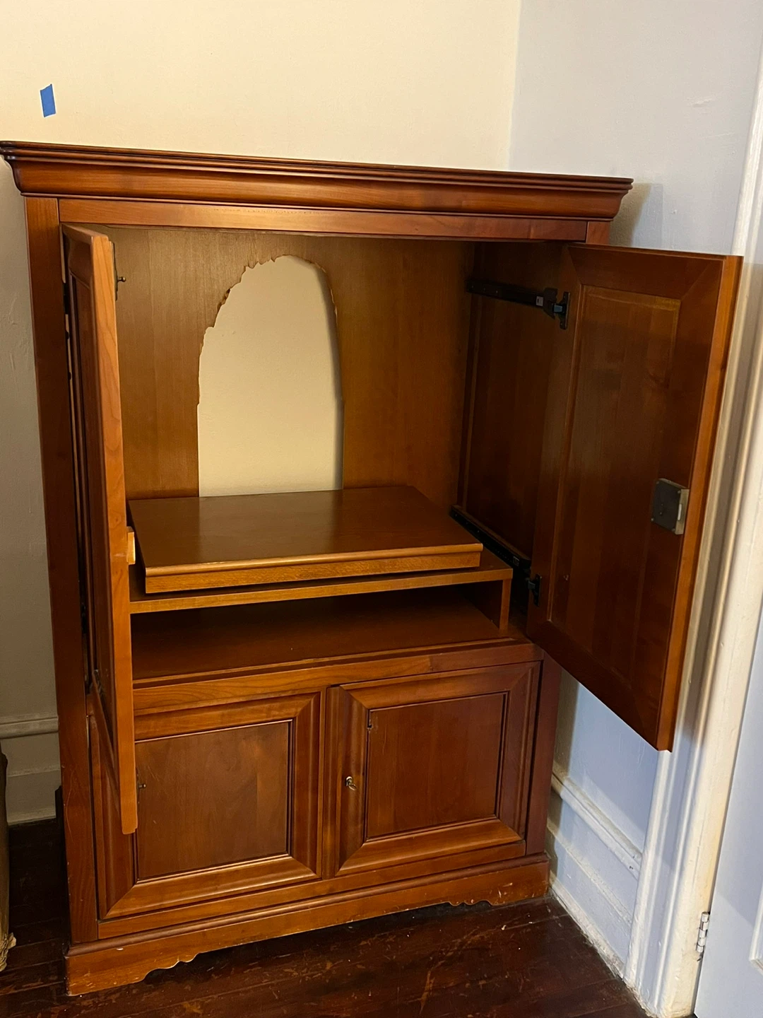 FREE – Solid Wood Italian Cabinet - photo 3