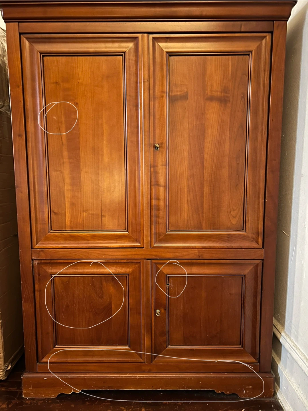 FREE – Solid Wood Italian Cabinet - photo 4