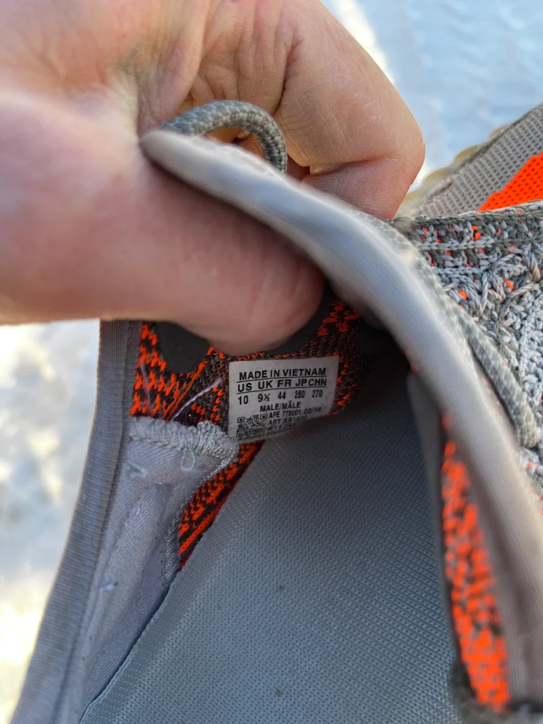 Adidas Yeezy Boost 350 V2 Beluga US 10 image indicator(5)