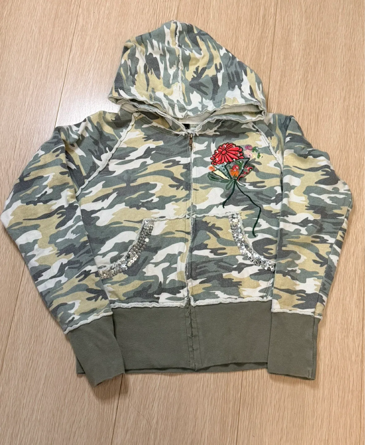 CELL Camo Floral Hoodie - Size Small