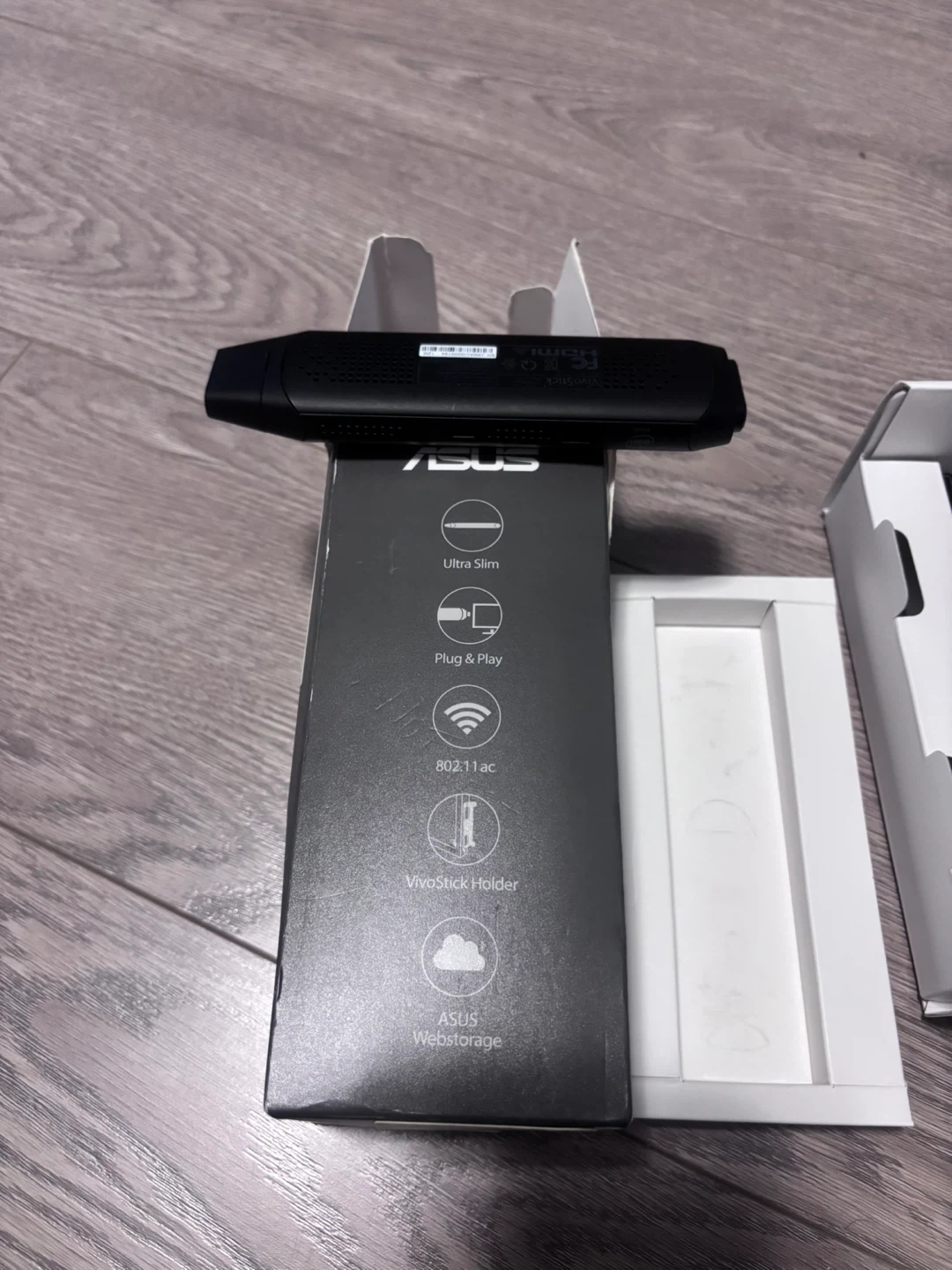 ASUS VivoStick PC TS10 - photo 3