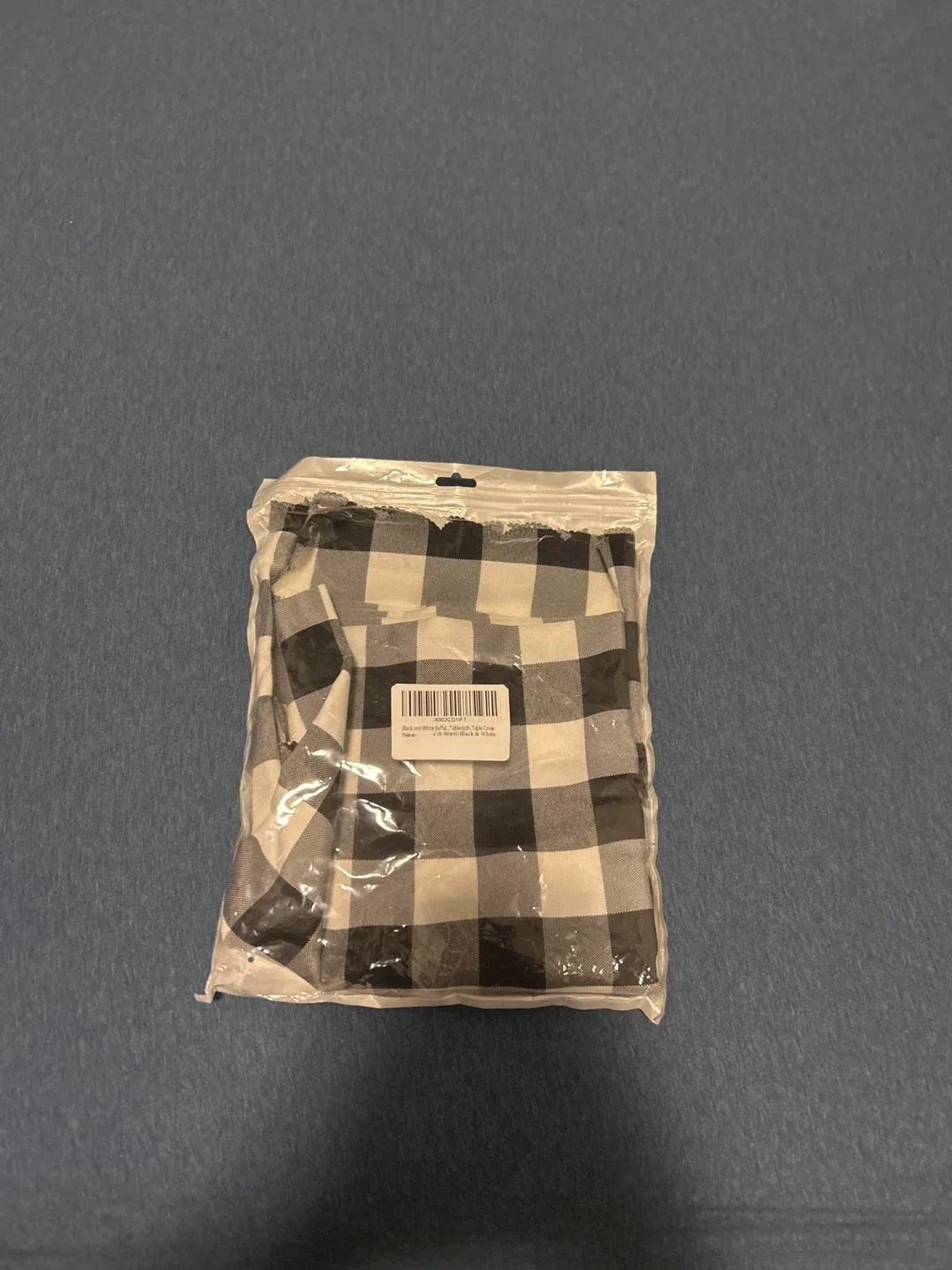 Black & White Gingham Scalloped Valance - New! image indicator(3)