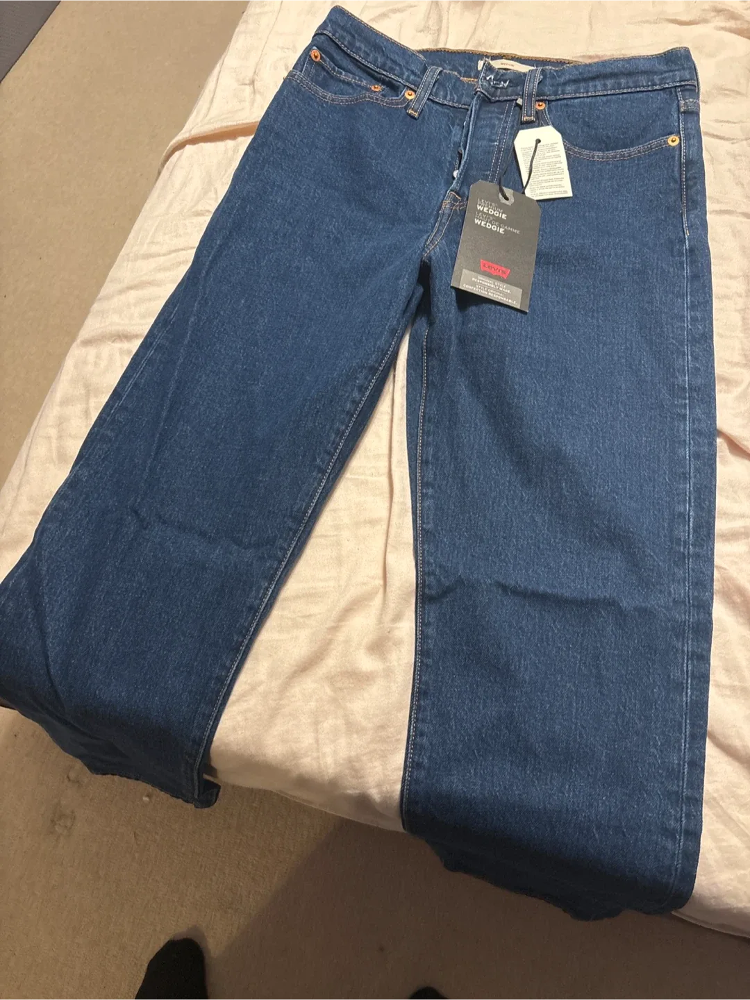 Levi's Premium Wedgie Jeans, Size 27