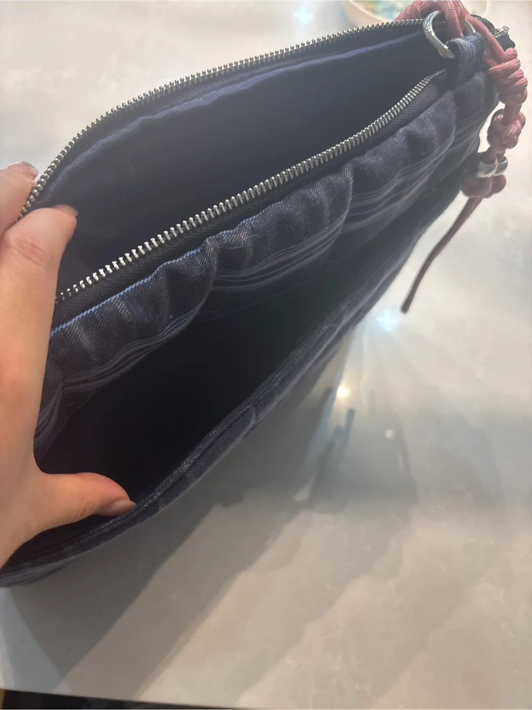 Plaid computer Bag image indicator(3)