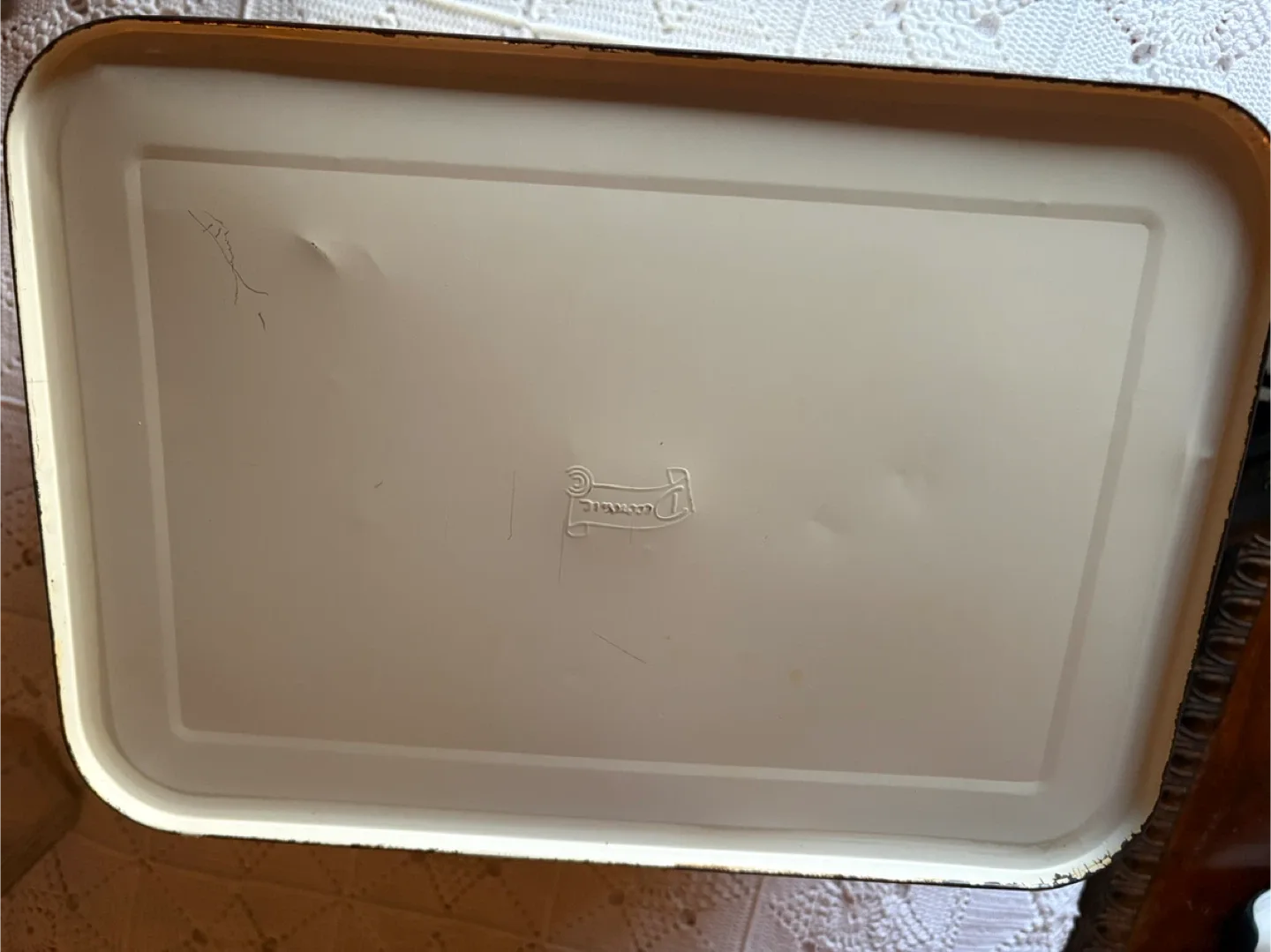 Decoware Metal Bread Box image indicator(3)