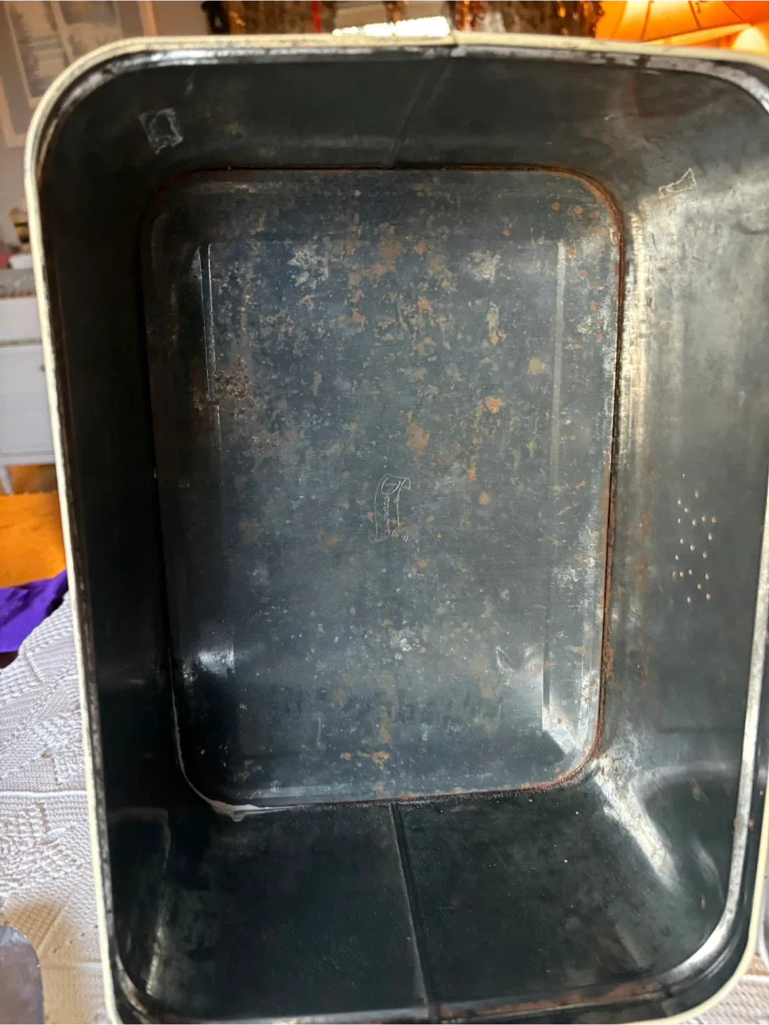 Decoware Metal Bread Box image indicator(6)