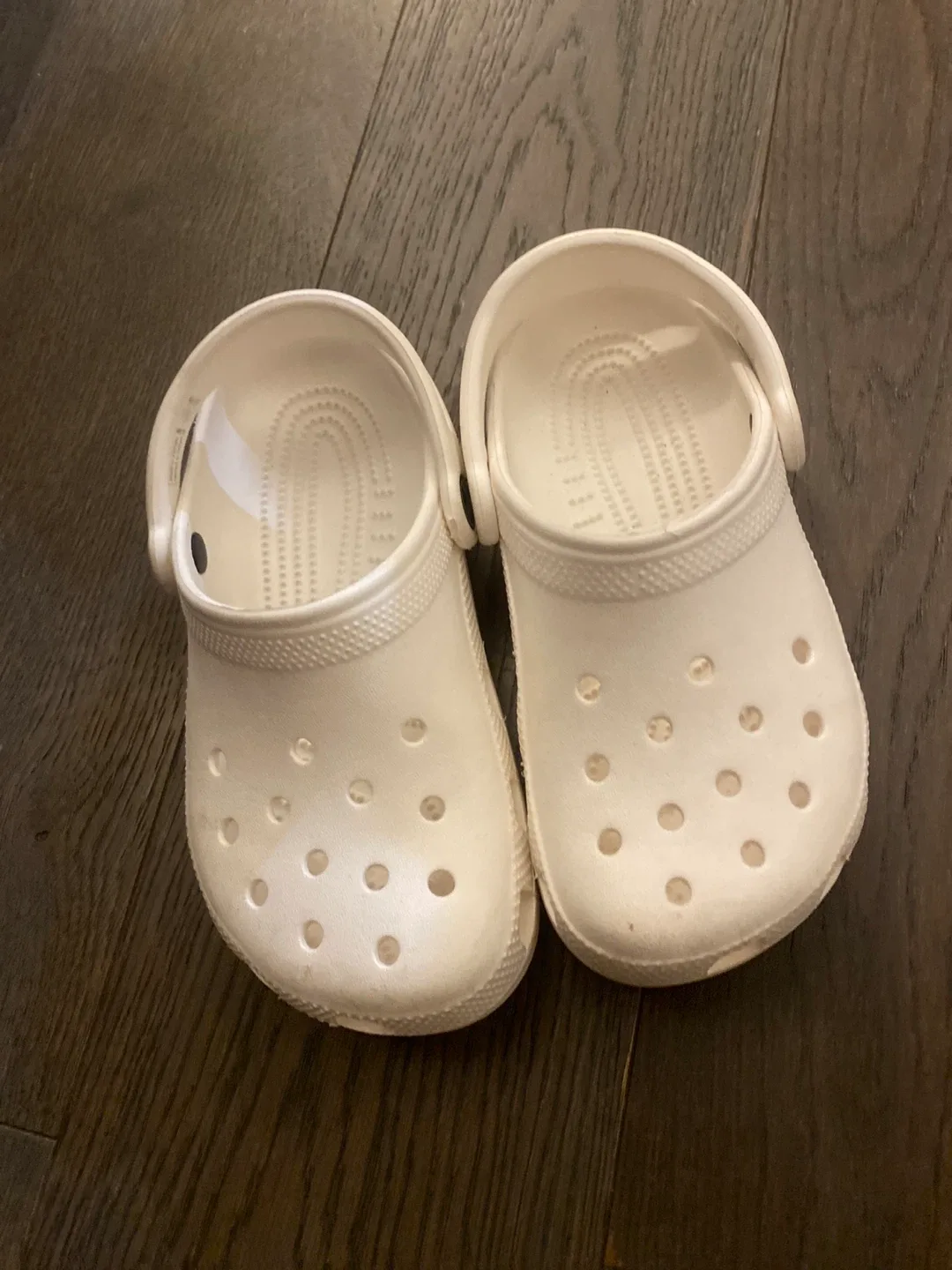 Crocs Classic Clogs - White, Size CHILD 1 image indicator(2)