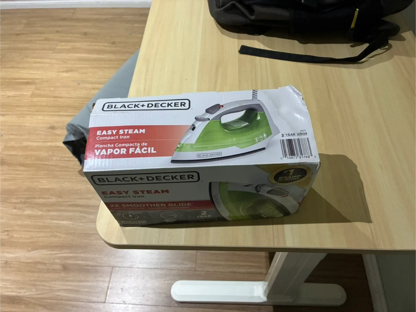 New BLACK+DECKER Easy Steam Compact Iron