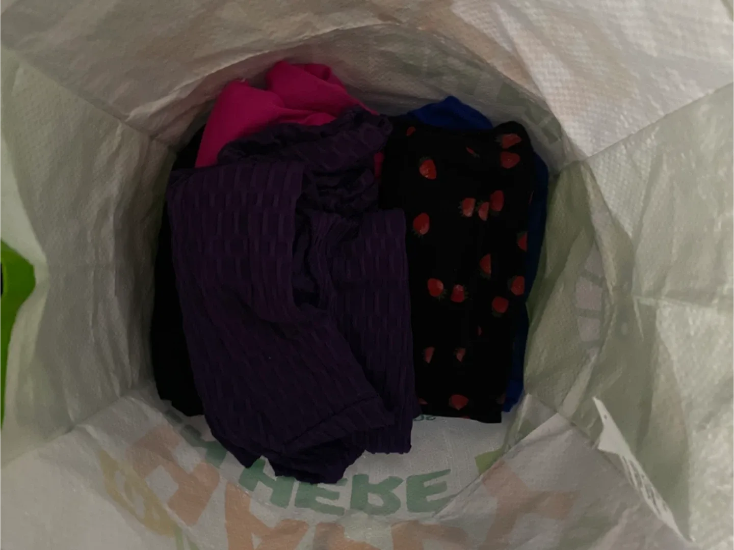Bag of Women's Leggings - Assorted Colors & Styles   #Cleanout image indicator(3)