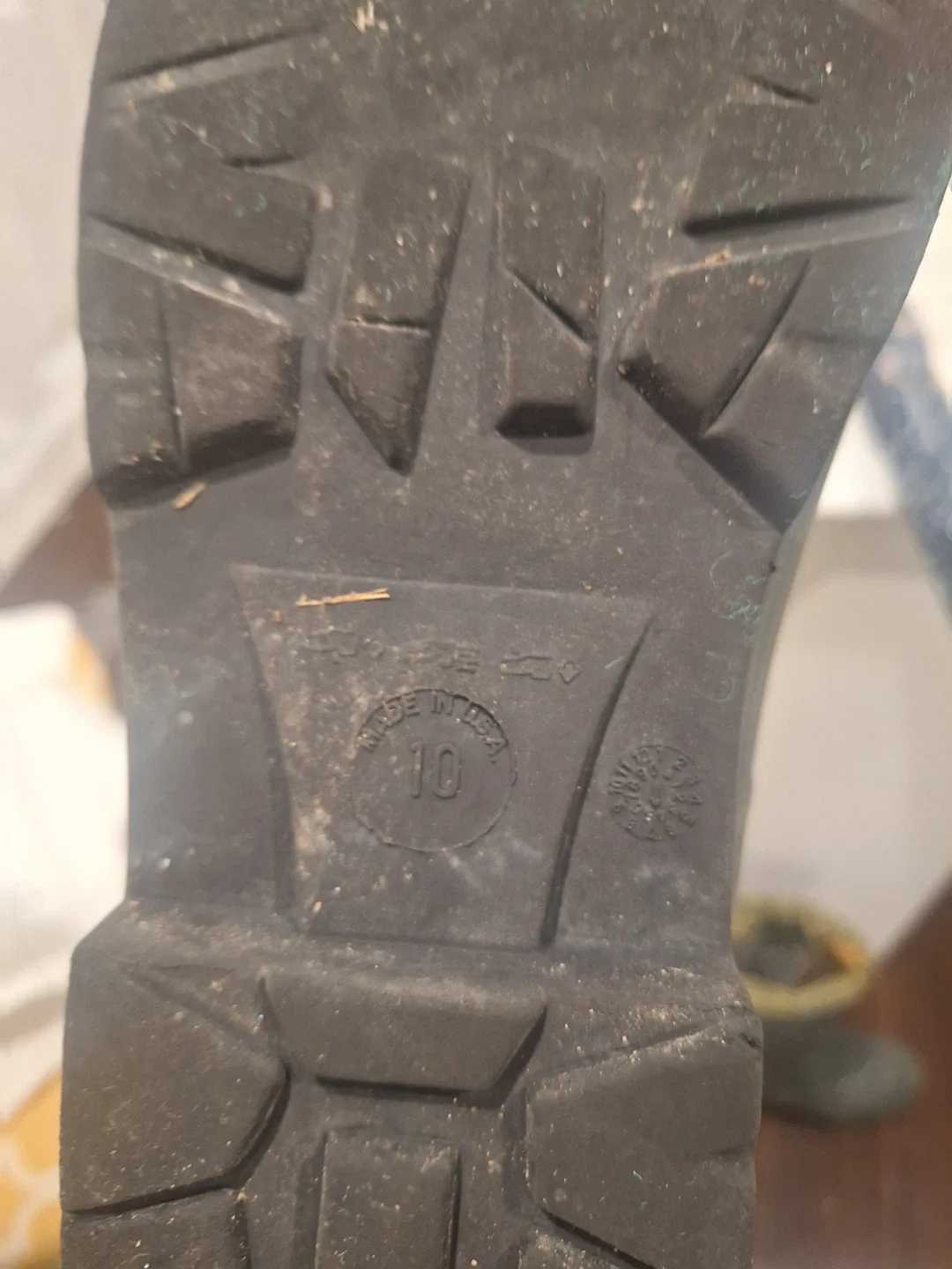 Size 10 Green Rubber safety Boots#clesnout image indicator(2)