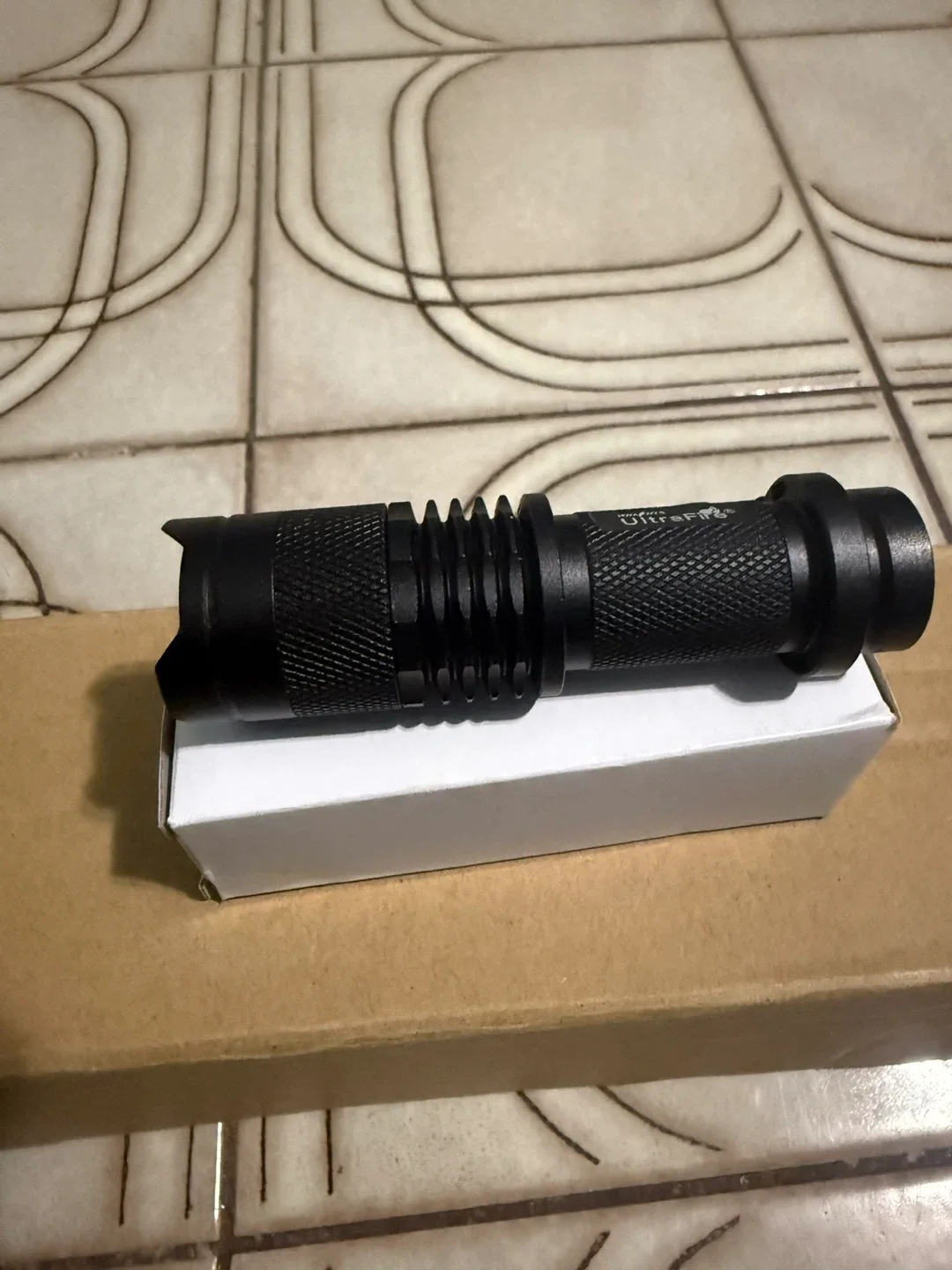 UltraFire Mini  CREE Q5  LED Flashlight image indicator(3)