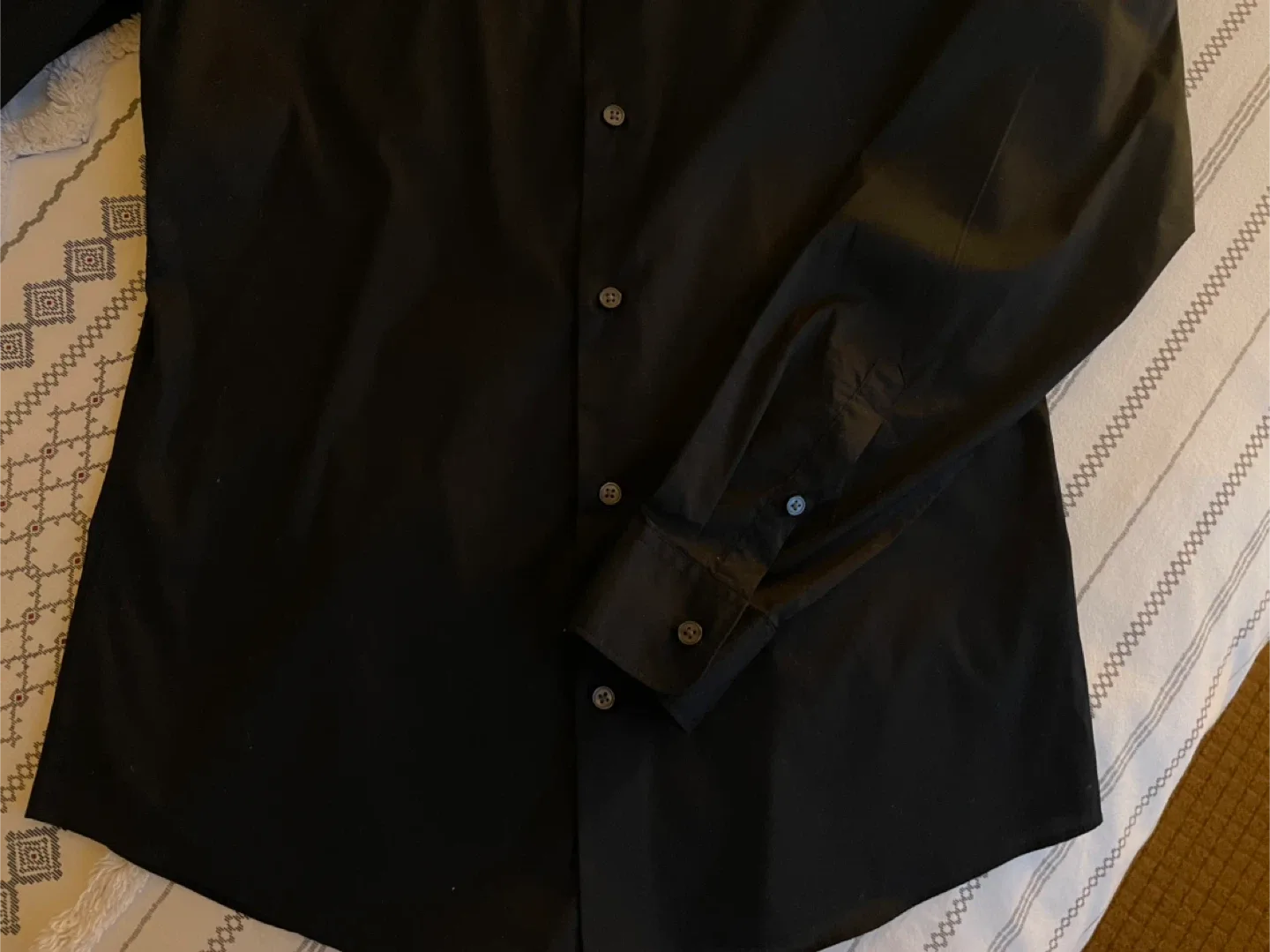 H&M Slim Fit Black Button Down Shirt - Size M #Cleanout image indicator(3)