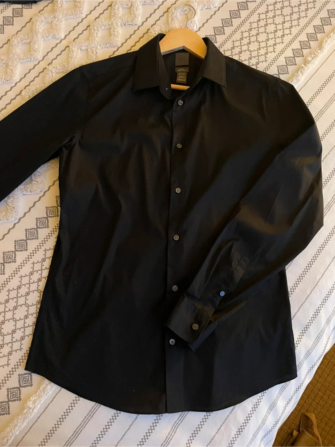 H&M Slim Fit Black Button Down Shirt - Size M #Cleanout image indicator(8)