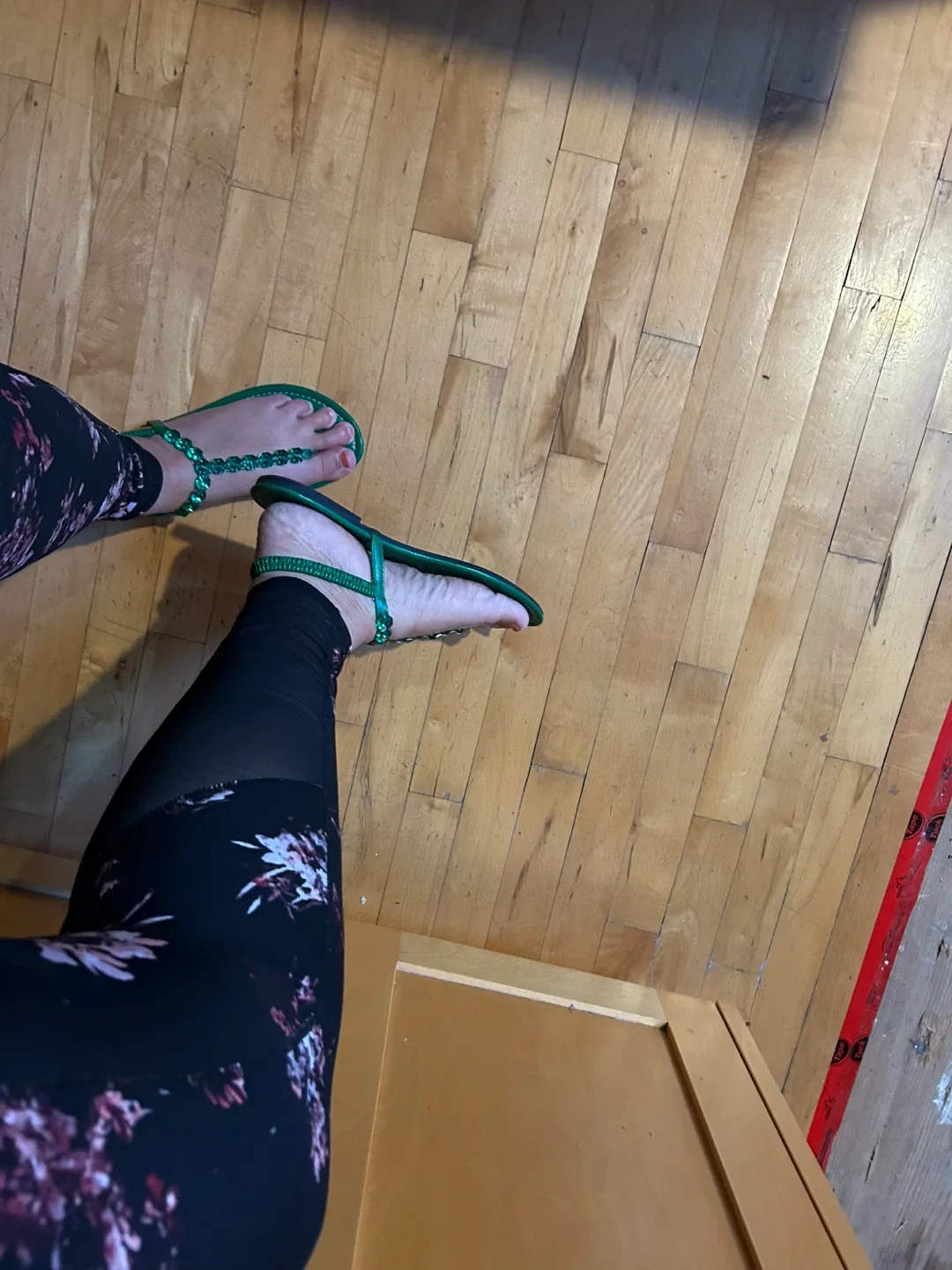 Size 10 Green Beaded Thong Sandals image indicator(4)