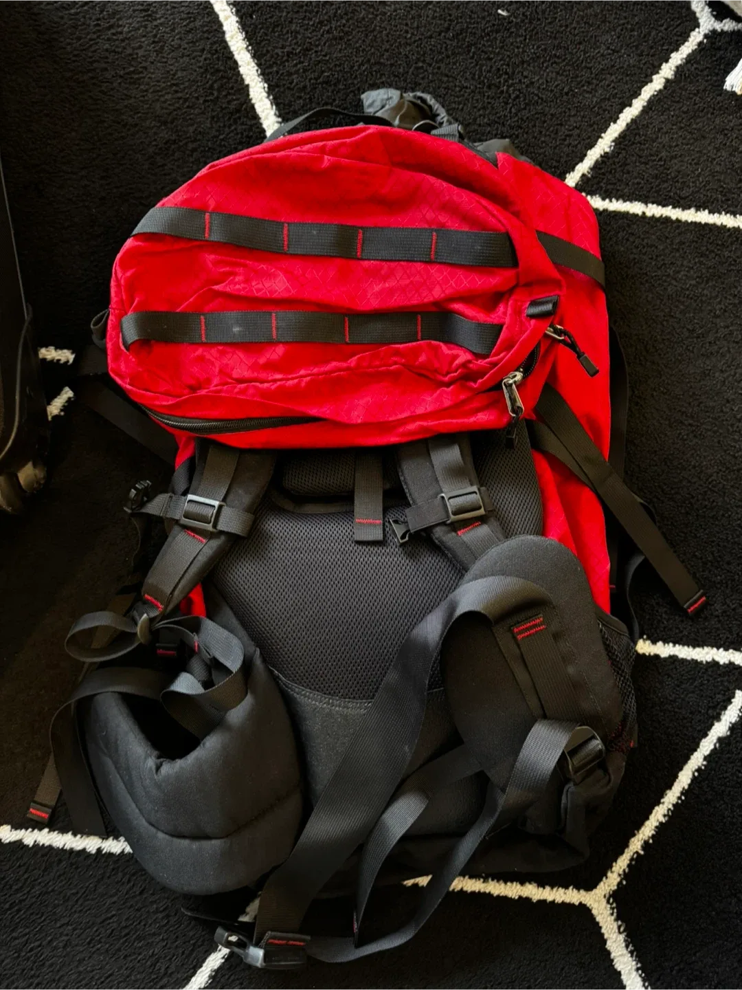 #cleanout Mountain Equipment Co-op (MEC) Red & Black Backpack