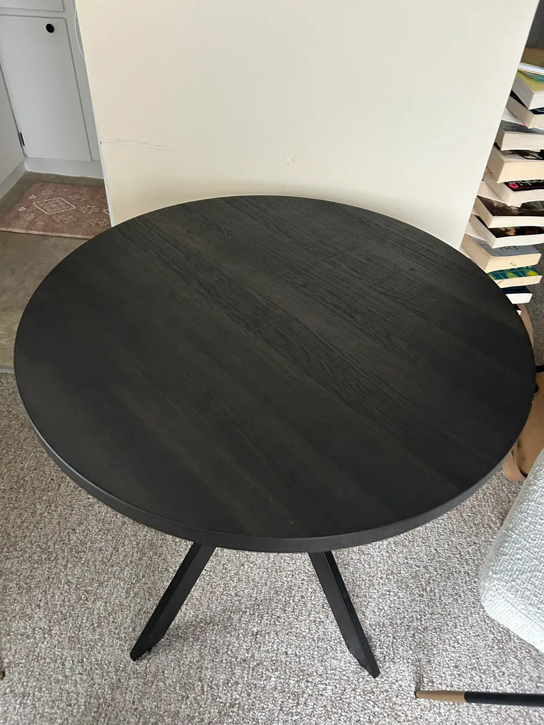 HOMCOM Black Round Dining Table image indicator(2)