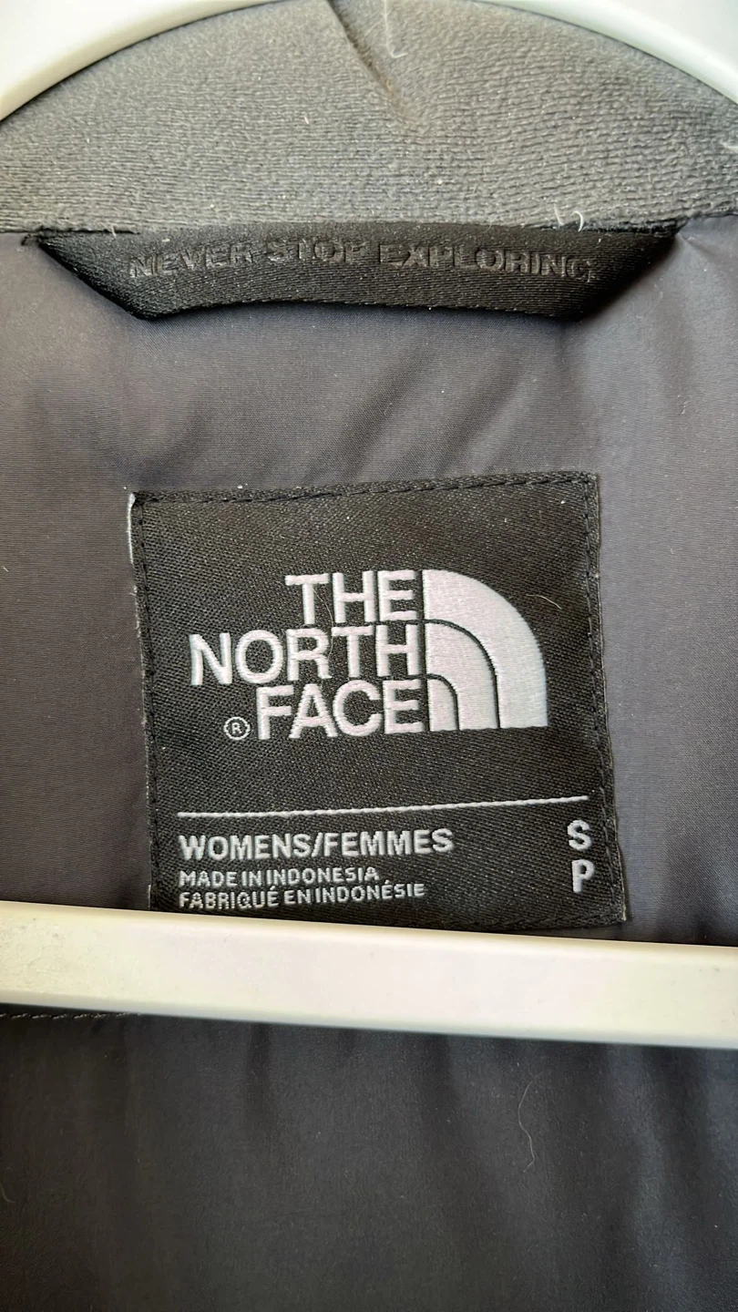 The North Face Women's Jacket - Size Small - photo 2
