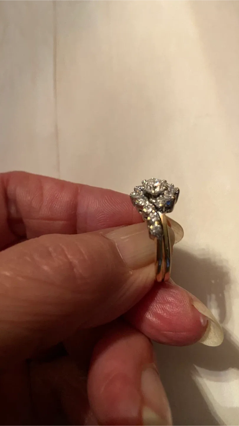 14K Gold Diamond Engagement Ring image indicator(2)