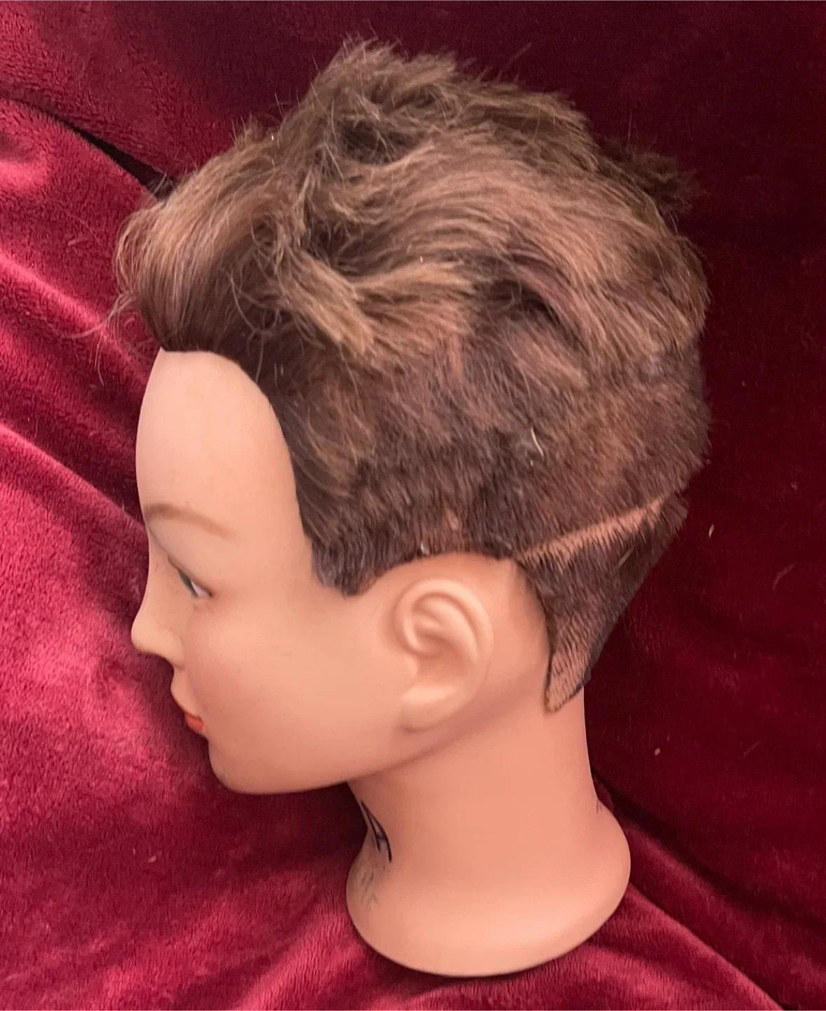 HOME ALONE ? Mannequin Heads image indicator(4)