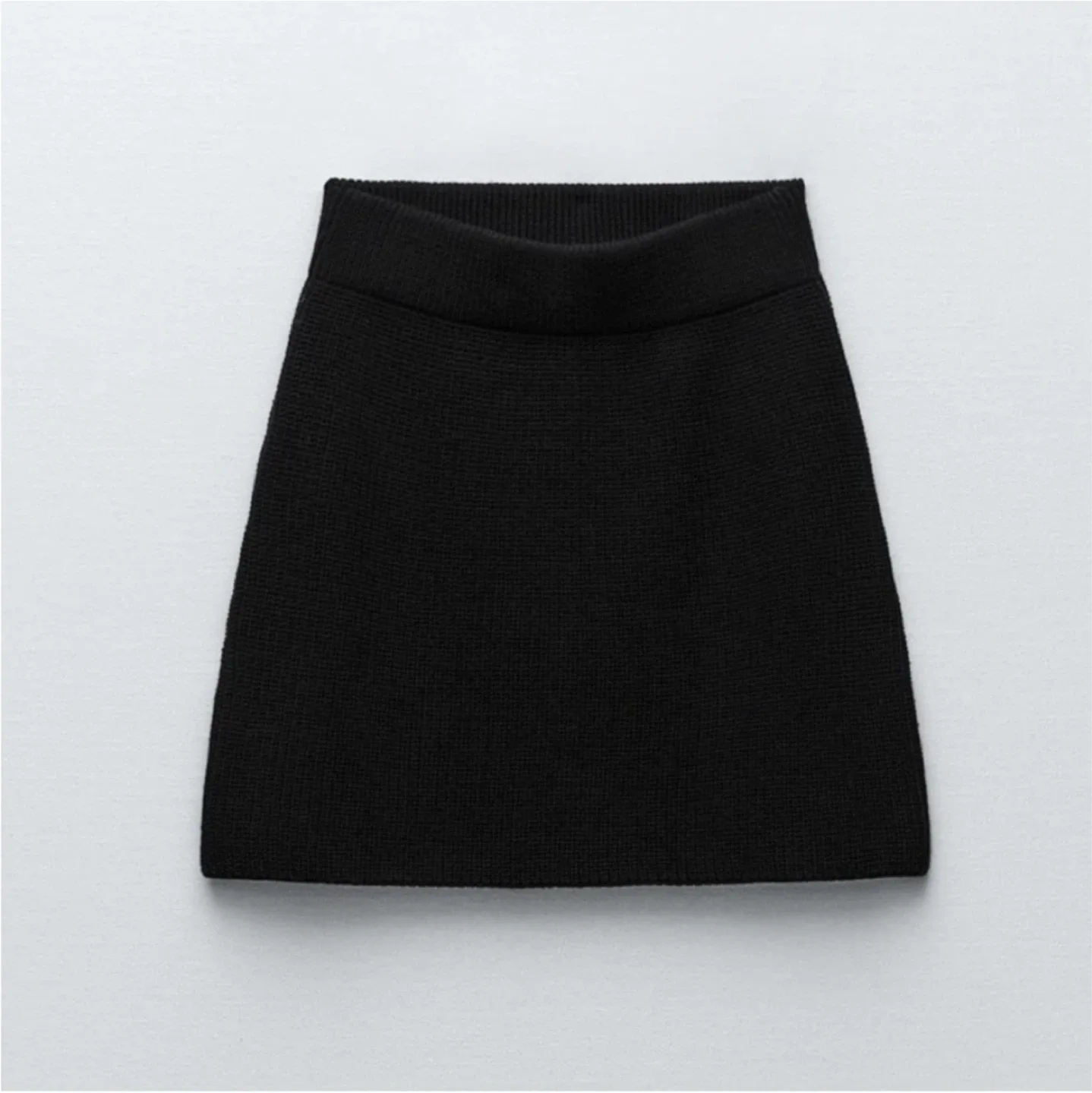 Zara knitted mini skirt L image indicator(2)