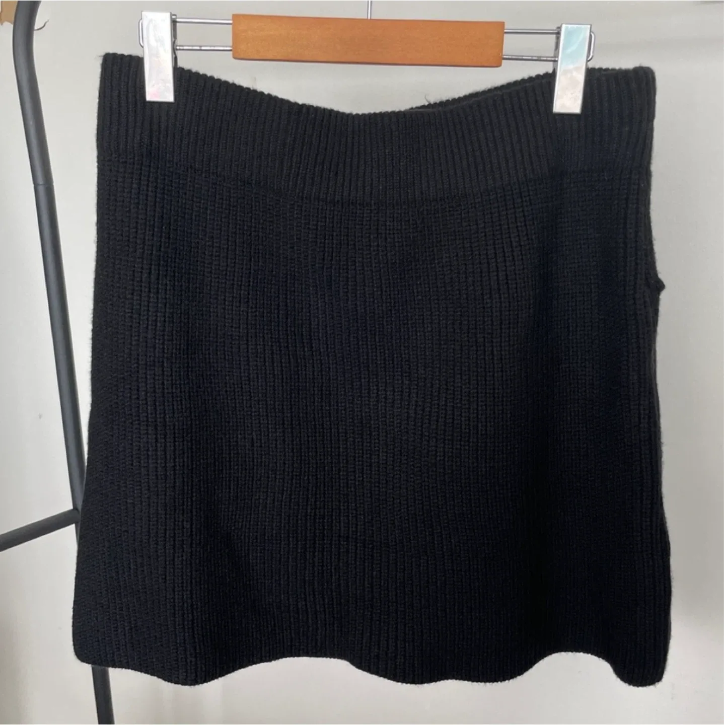 Zara knitted mini skirt L image indicator(5)