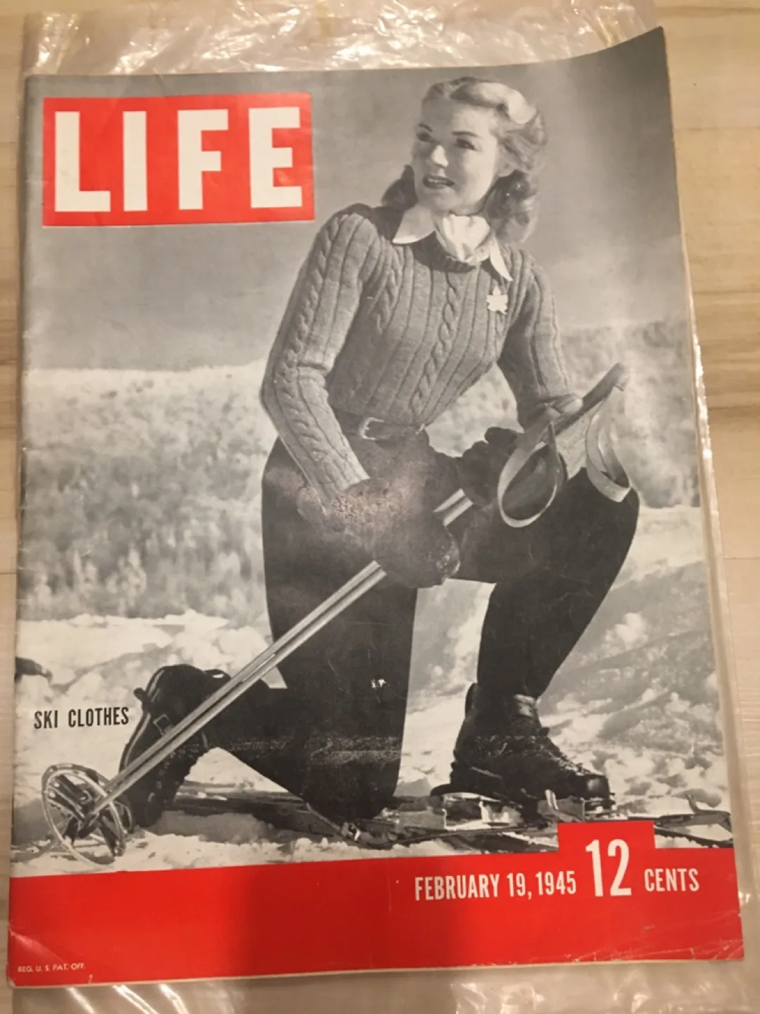 Vintage LIFE Magazines - Various Issues image indicator(4)