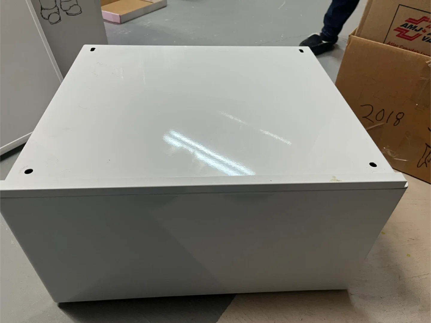 2 Miele WTS 410 Laundry Stands