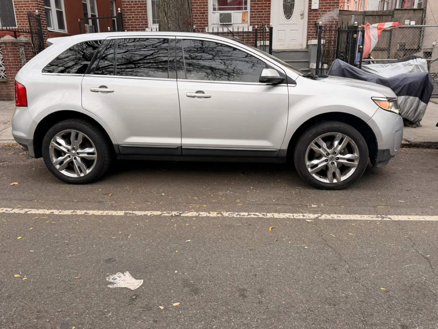 Silver Ford Edge Limited SUV - photo 5