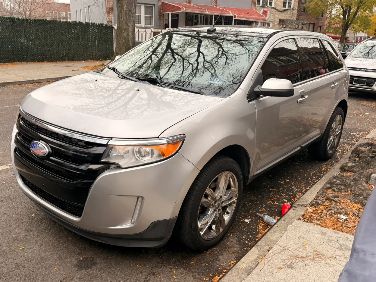 Silver Ford Edge Limited SUV - photo 3