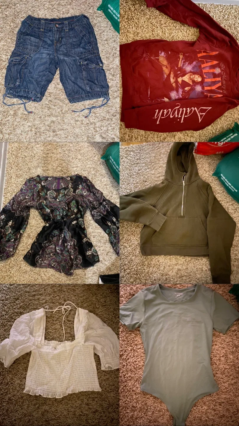 Bundle of Fashion clothes ⭐️⭐️⭐️⭐️⭐️ MOVING SALE ASAP. image indicator(3)