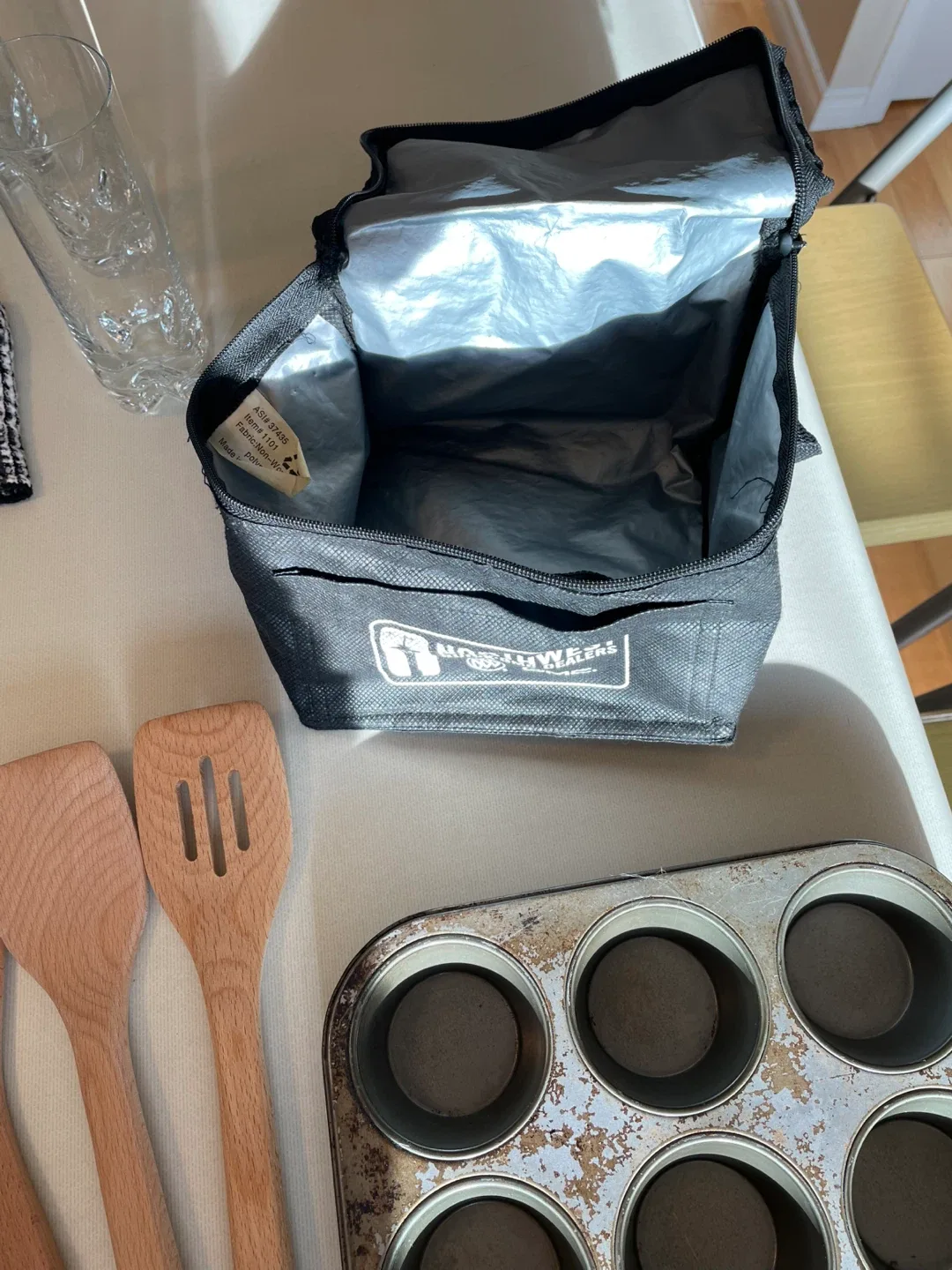 Mixed Kitchen Lot. All for $10 image indicator(6)