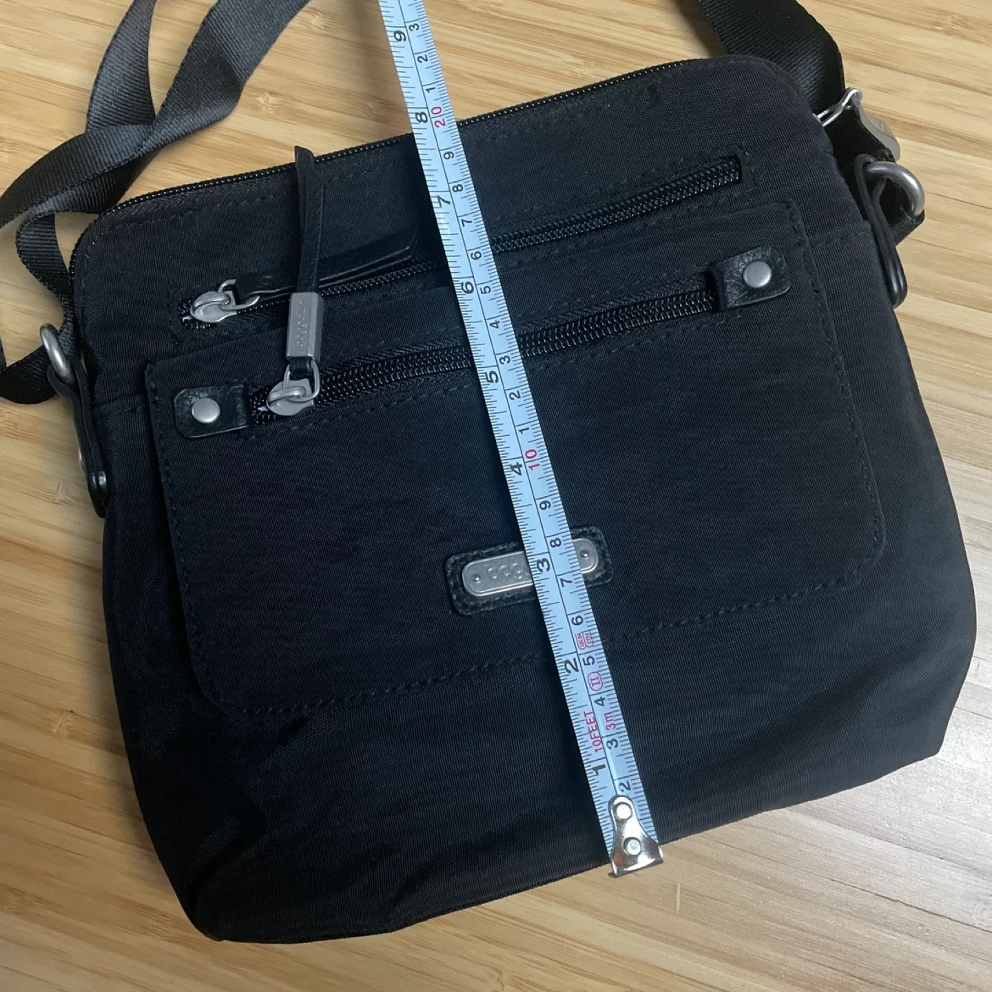 #Cleanout Baggallini Black Crossbody Bag image indicator(9)