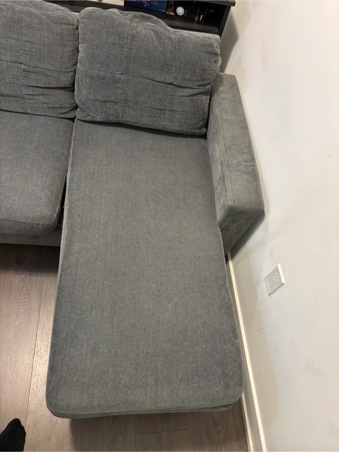 3-Seat Gray Sectional Couch - photo 2
