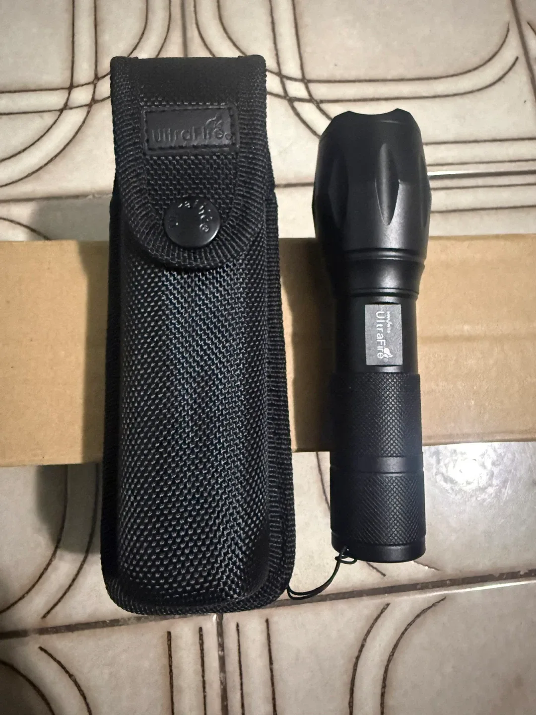 UltraFire Black Flashlight Holster image indicator(5)