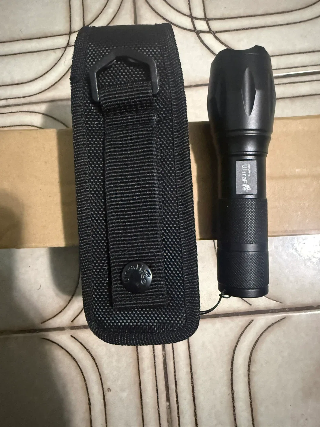 UltraFire Black Flashlight Holster image indicator(7)