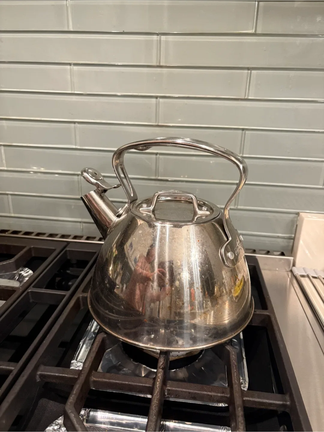 All-Clad Stainless Steel Tea Kettle 2 QT image indicator(2)