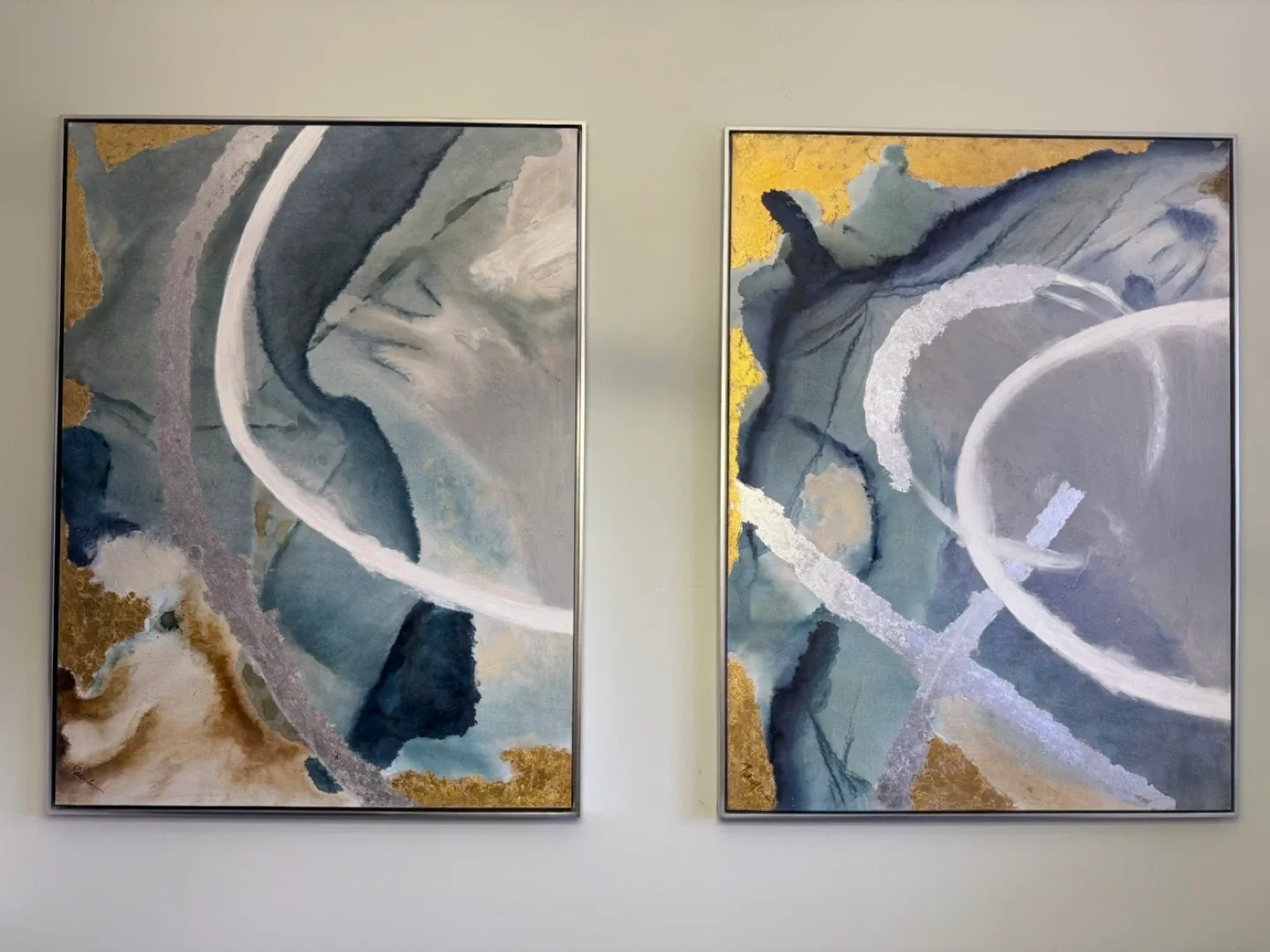 Set of 2 Framed RenWil Abstract Wall Art image indicator(2)